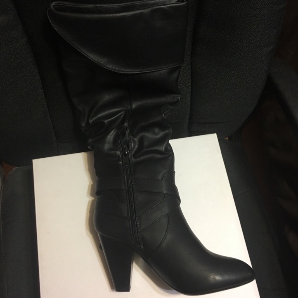 Wide calf heeled boots